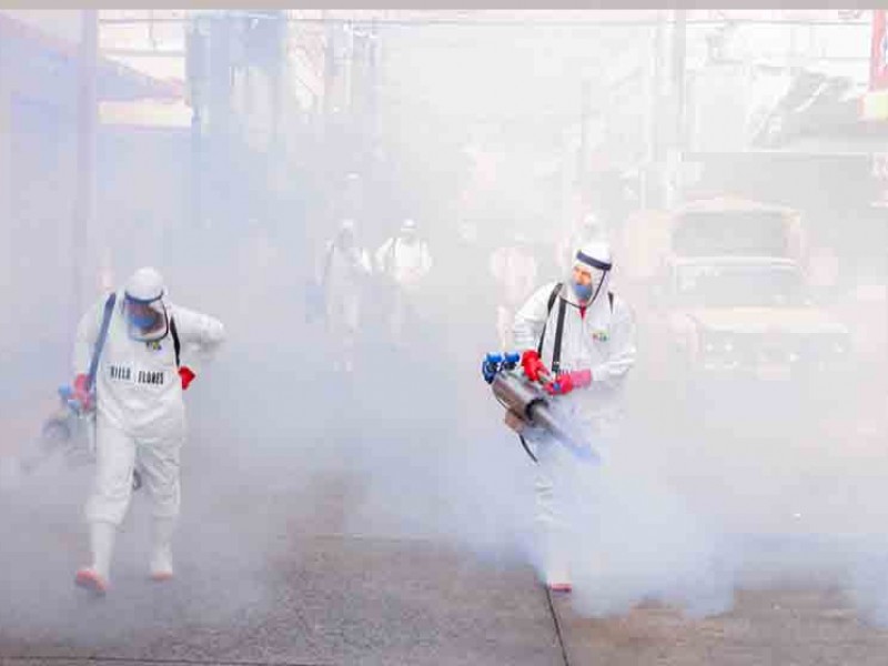 Sanitizan mercados públicos en Villaflores