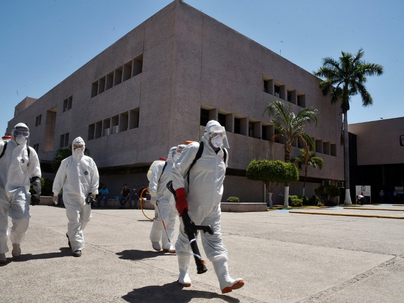 Sanitizan clínicas del IMSS en Los Mochis