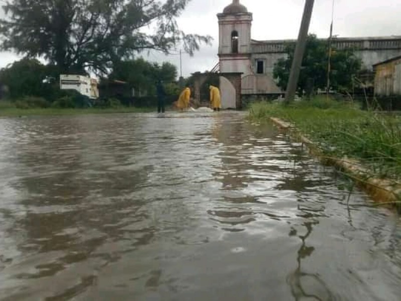 Santa María del Mar se encuentra incomunicada, escasean alimentos