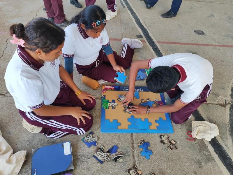 Santiago Astata promueve educación ambiental en las escuelas