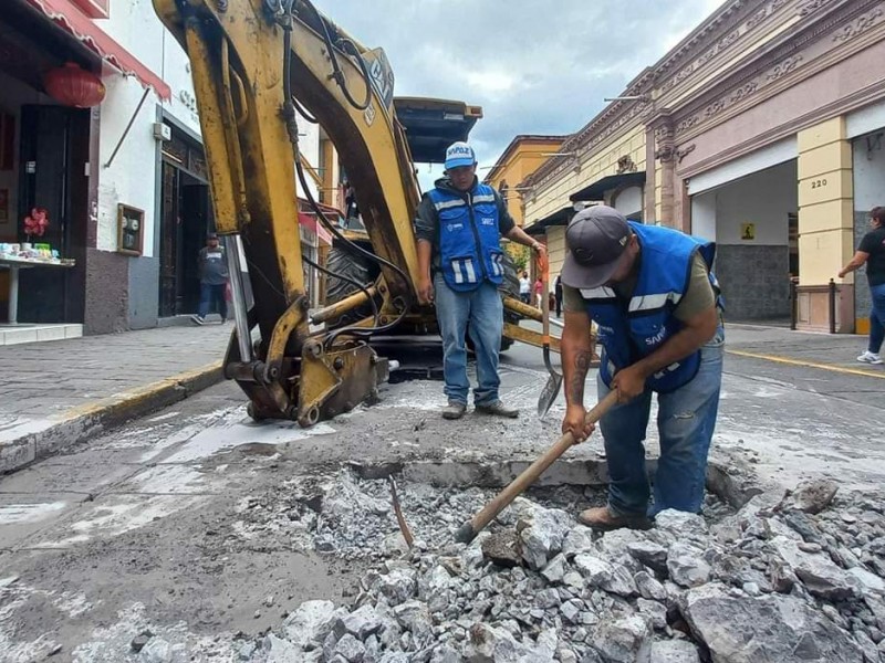 SAPAZ realiza mantenimiento a infraestructura hidráulica de colonia Centro