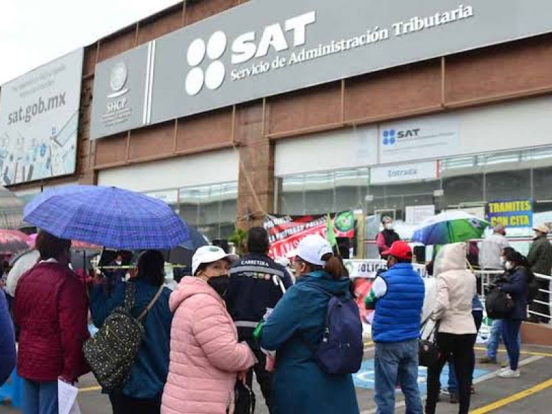 SAT atiende a más de 500 contribuyentes