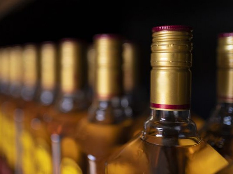 SAT exhorta a verificar autenticidad de bebidas alcohólicas
