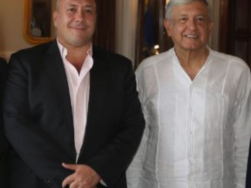 Satisfecho Alfaro tras reunión con AMLO