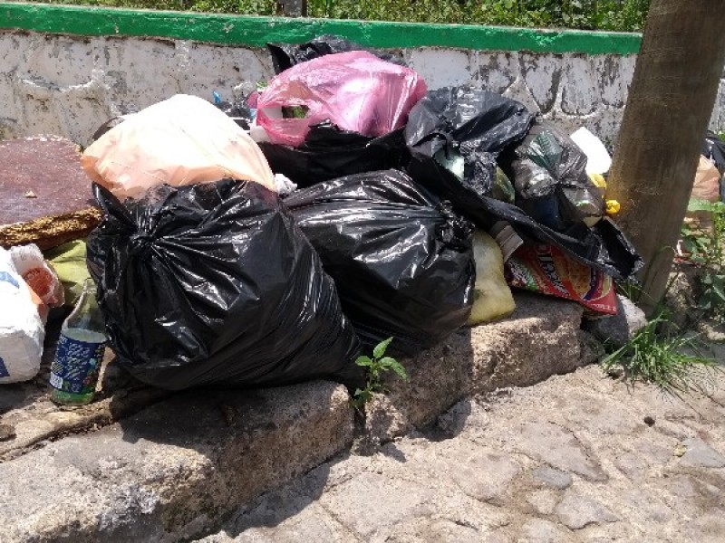 Saturación de basura causa suspensión del servicio temporal