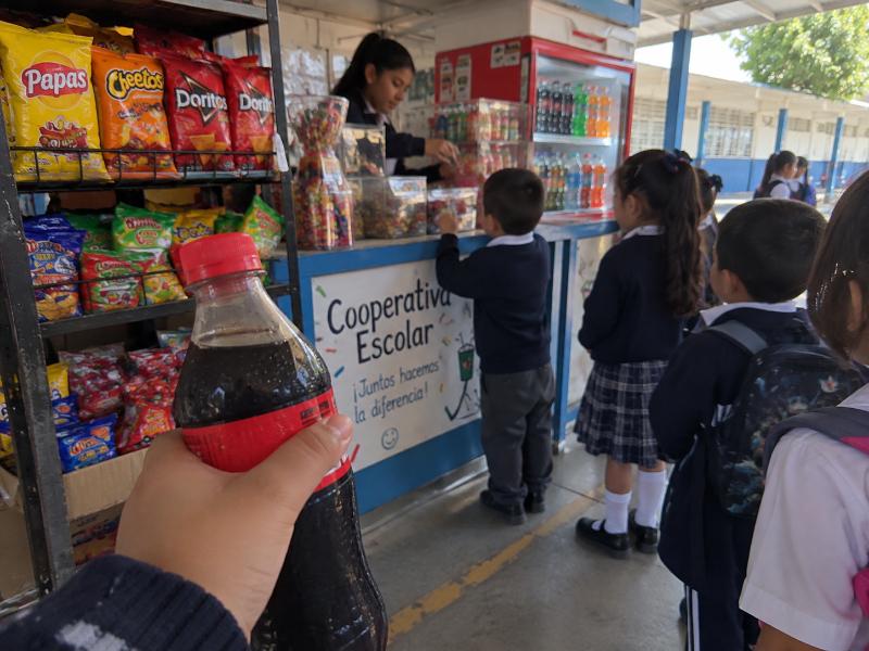 SCJN analizará amparos contra restricciones a la comida chatarra en escuelas
