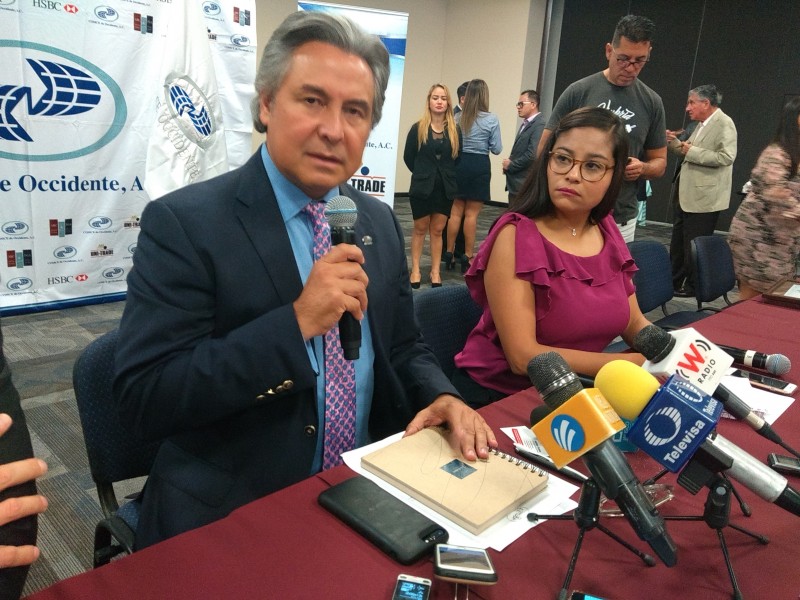 SCT sin voluntad para resolver conflicto en Aeropuerto