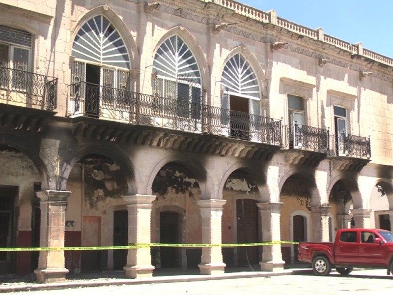 Se abre grieta en Portal de las Palomas por incendio