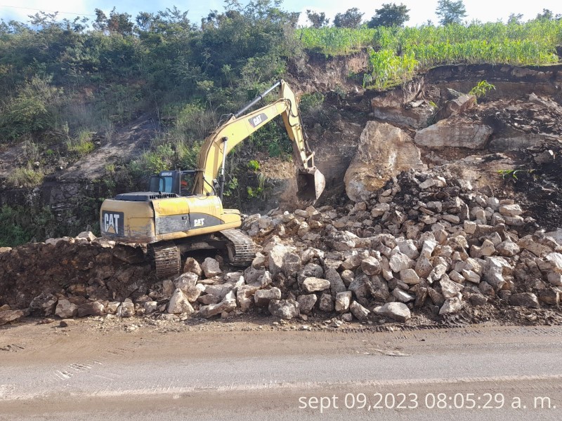 Se abre paso provisional en la Súper Carretera Chiapa-San Cristóbal