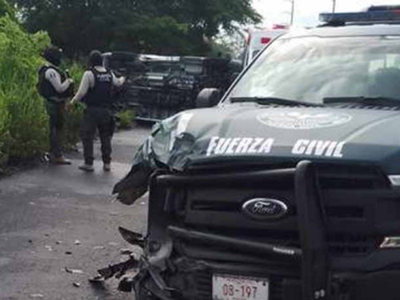 Se accidenta patrulla de Fuerza Civil y Ambulancia en Cotaxtla.