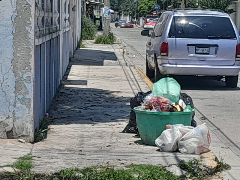 Se acumula la basura en Santiago de la Peña