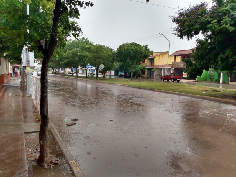 Se acumulan 33.2mm de agua en Los Mochis