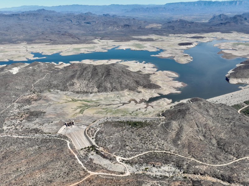 Se agota el vital líquido en la presa del Mocuzarit