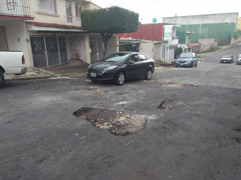 Se agrava problema de baches en Miguel Hidalgo