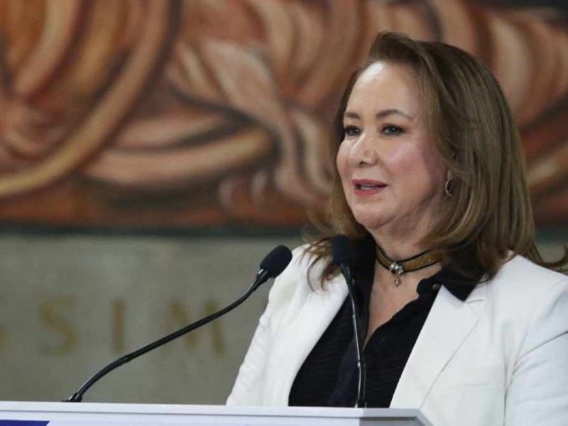 Se ampara Yasmín Esquivel, ministra acusada de plagiar su tesis