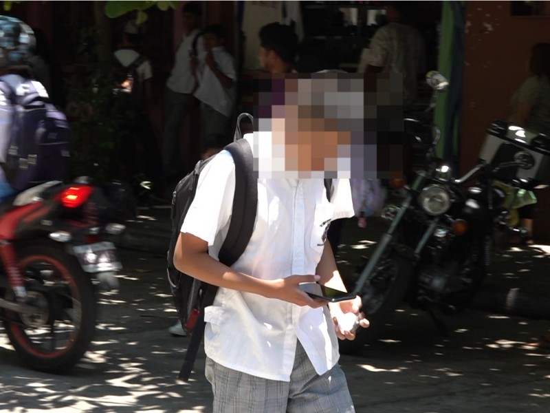 Se aplican acuerdos internos para regular uso de celulares en escuelas