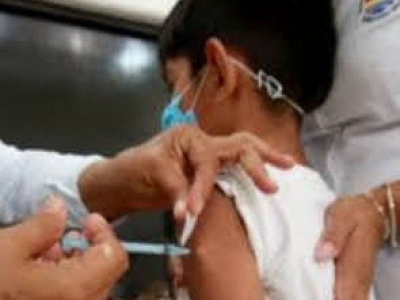 Se aplicará vacuna anticovid-19 sólo a menores con comorbilidades
