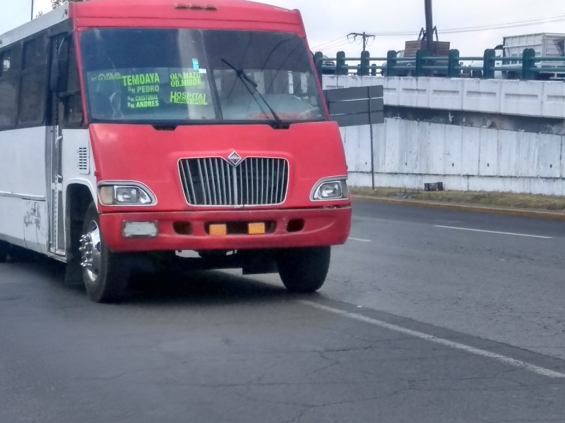 Prevén aumento de 4 pesos al transporte público