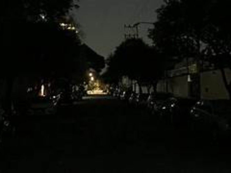 Se cae red de electricidad en varios municipios
