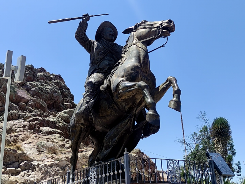 Se celebra 109 aniversario de la Toma de Zacatecas