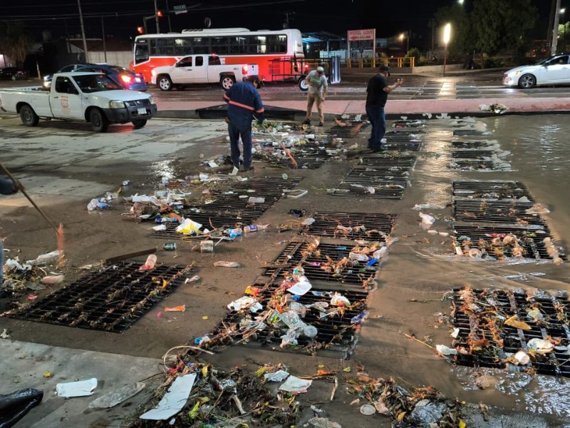Se colectan 12 toneladas de basura en parrillas pluviales