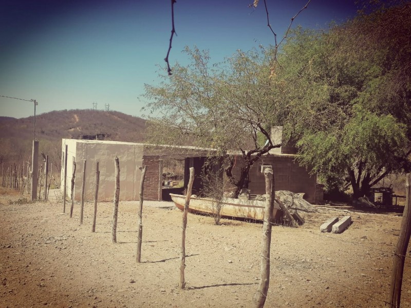 Se convierten en comunidades fantasmas por la falta de agua