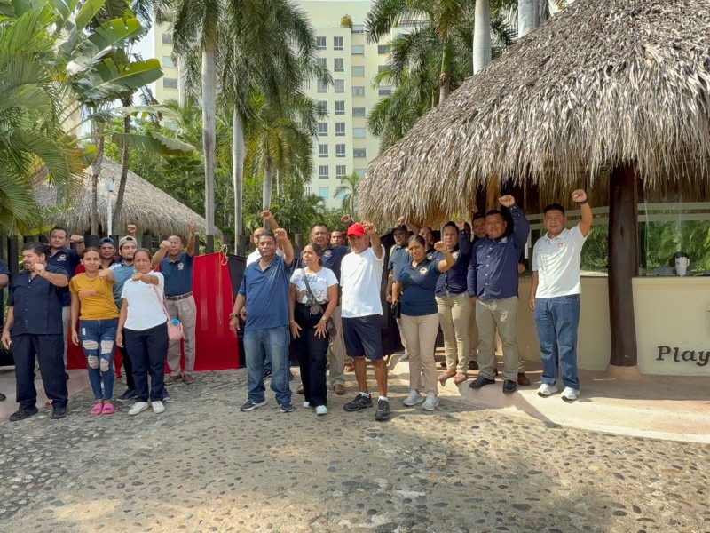 Se declaran en huelga trabajadores del fraccionamiento Playas en Ixtapa