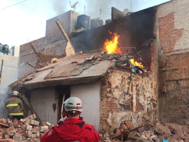 Se derrumba casa en el centro de Zacatecas tras explosión