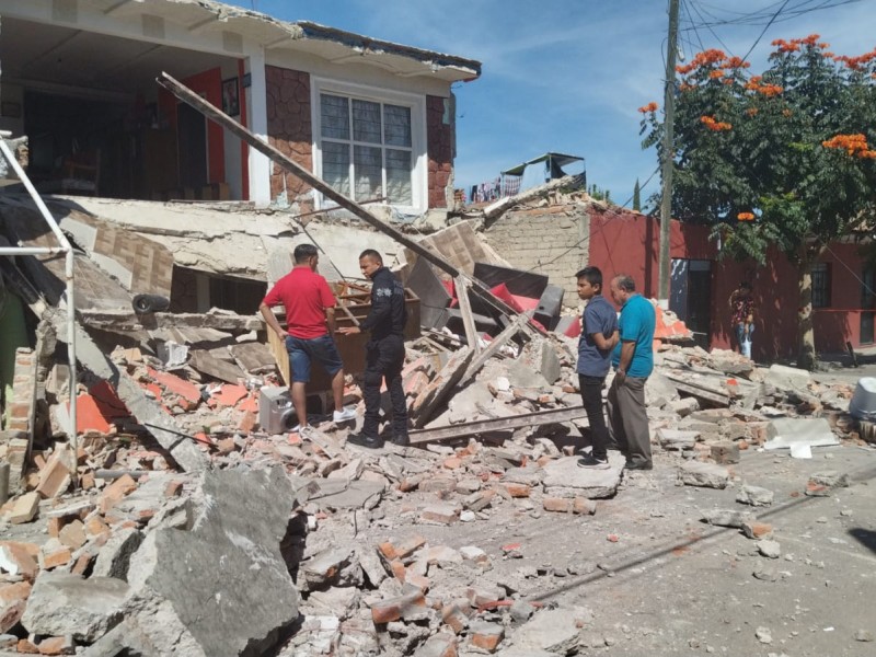 Se derrumba parte de una vivienda en Ixtlahuacán