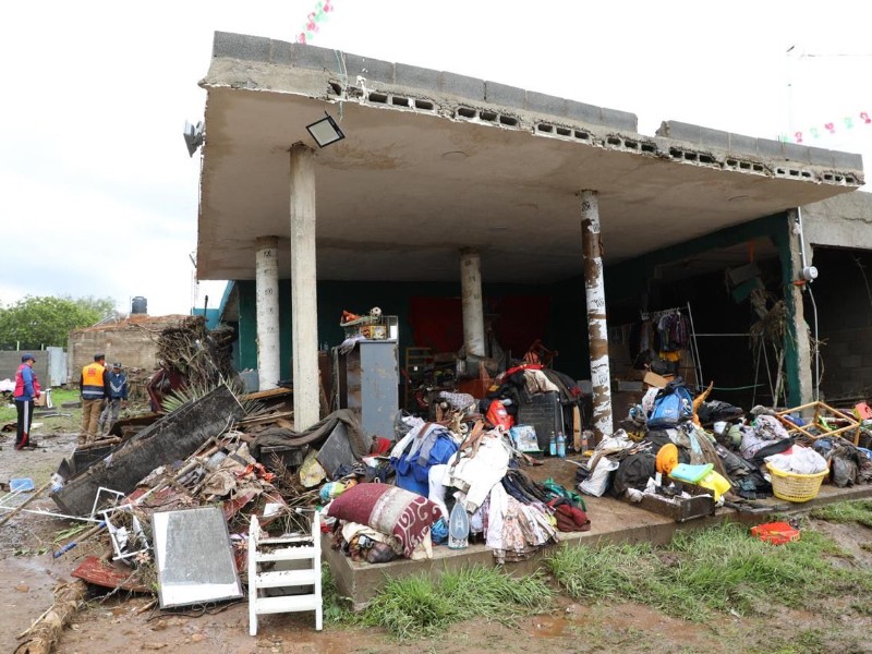 Se desborda presa y provoca serias inundaciones en Ocampo
