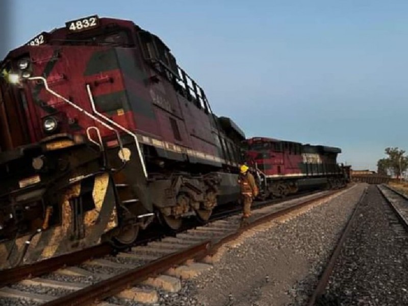 Se descarrila tren de carga en Poncitlán