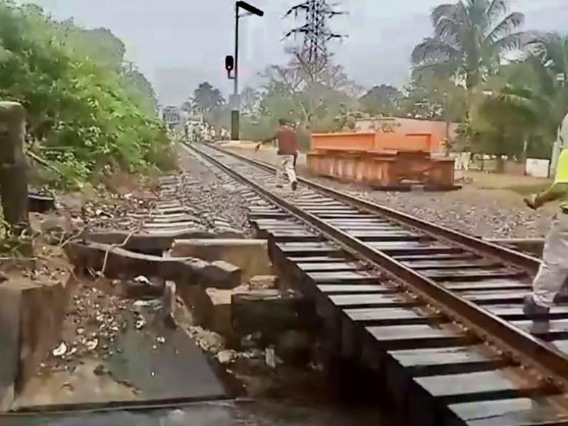 Se descarrila vagón de carga del tren interoceánico