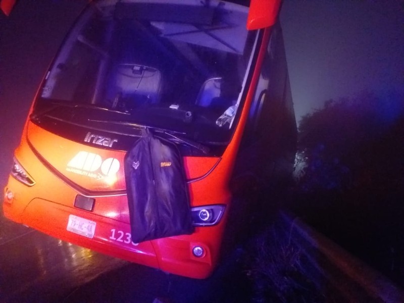 Se “despista” ADO en Cumbres de Maltrata