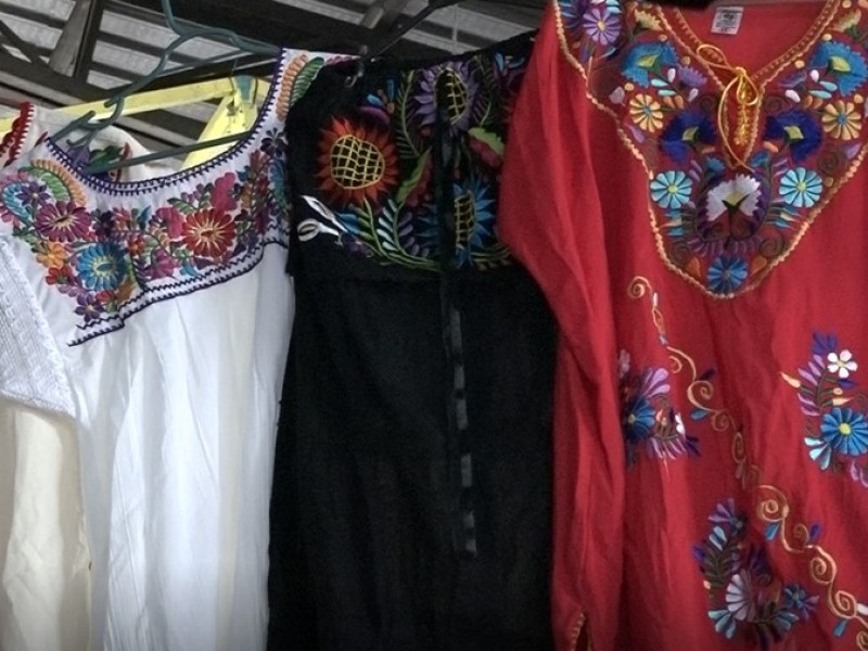 Se desplomó venta de prendas bordadas y trajes típicos artesanales