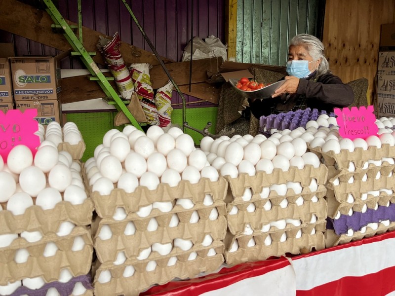 Se dispara precio del huevo, sube hasta $8 en Nayarit