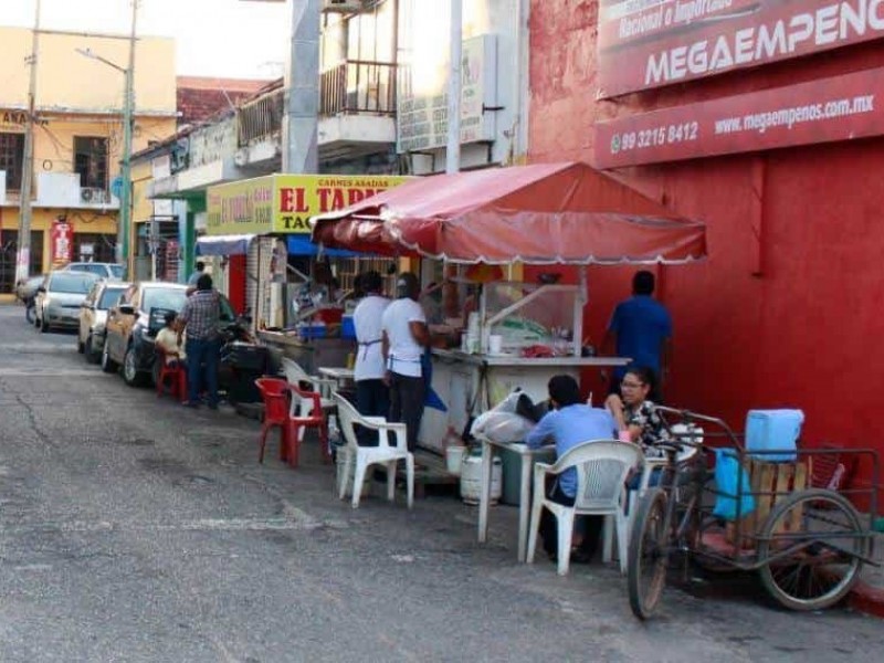 Se disparan intoxicaciones por alimentos expuestos a altas temperaturas