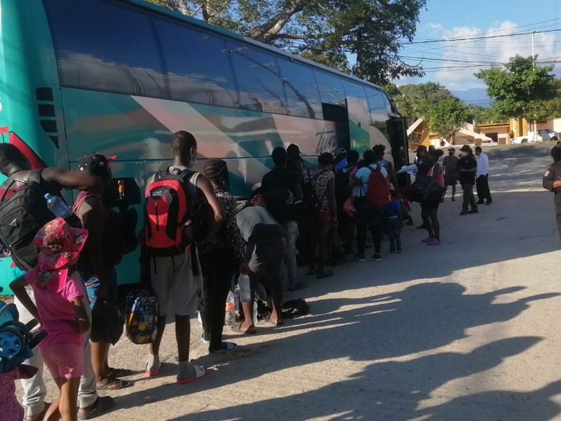 Se disuelve segunda caravana migrante. Serán trasladados a otros estados