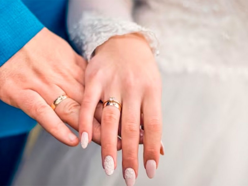 Se elimina término de marido y mujer en matrimonios