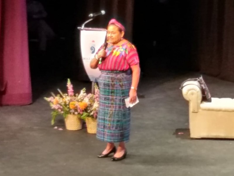 Se empodera Rigoberta Menchú en Mazatlán