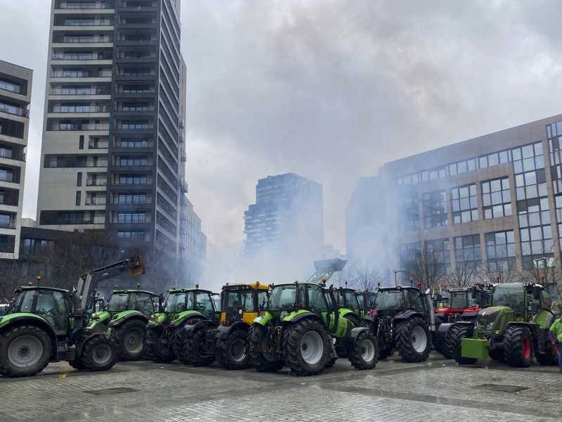 Se endurece protesta de agricultores en Europa