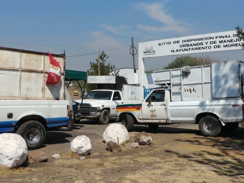 Se enfrentan recolectores de basura en Morelia