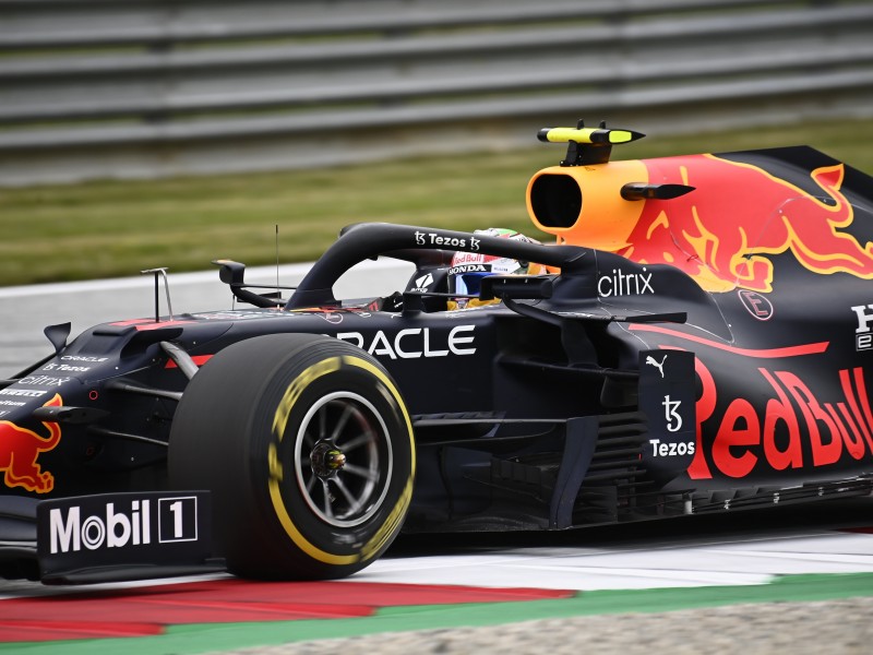 Se espera otra carrera apretada entre Mercedes y Red Bull