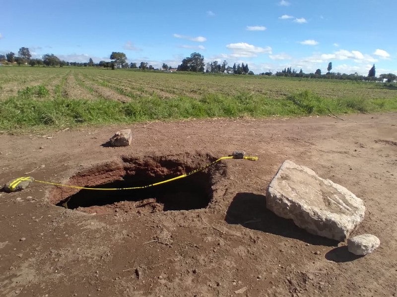 Se forma otro pequeño socavón en Juan C. Bonilla