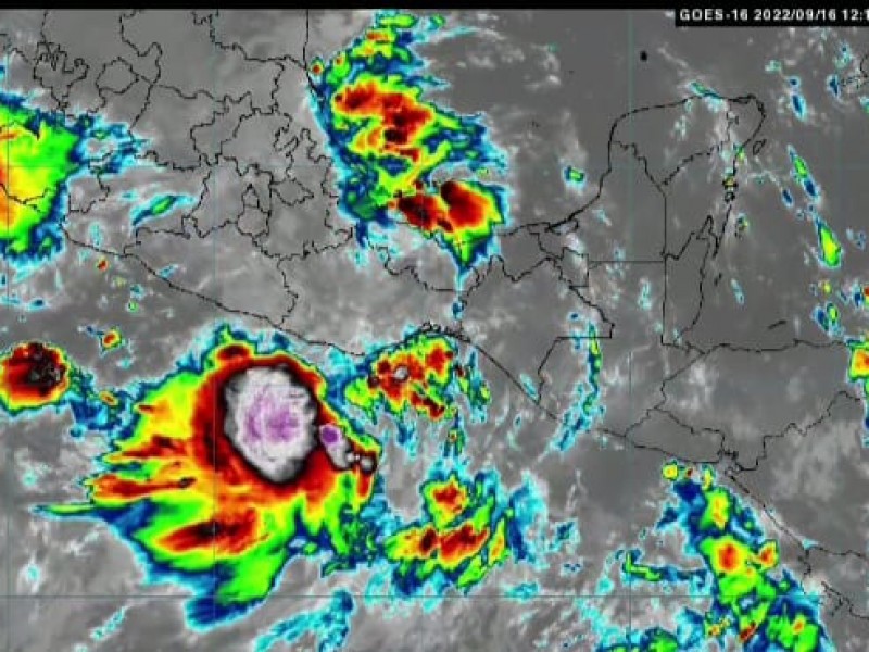 Se forma tormenta tropical Lester; tocará tierra en Guerrero