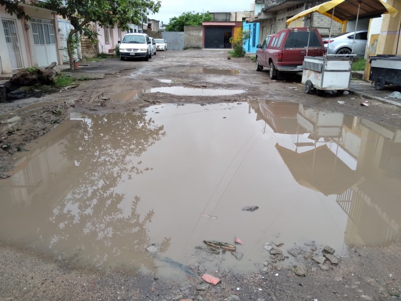 Se forman grandes lagunas en la colonia H. Casas