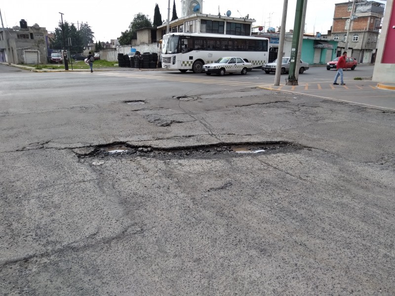Se forman zanjas en la Colonia Moderna de la Cruz