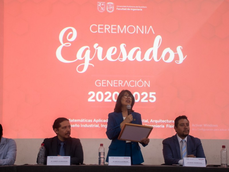 Se gradúan 350 estudiantes de Ingeniería UAQ