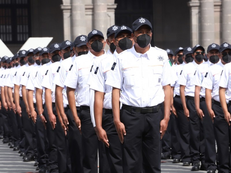 Se gradúan más de 300 cadetes en Toluca