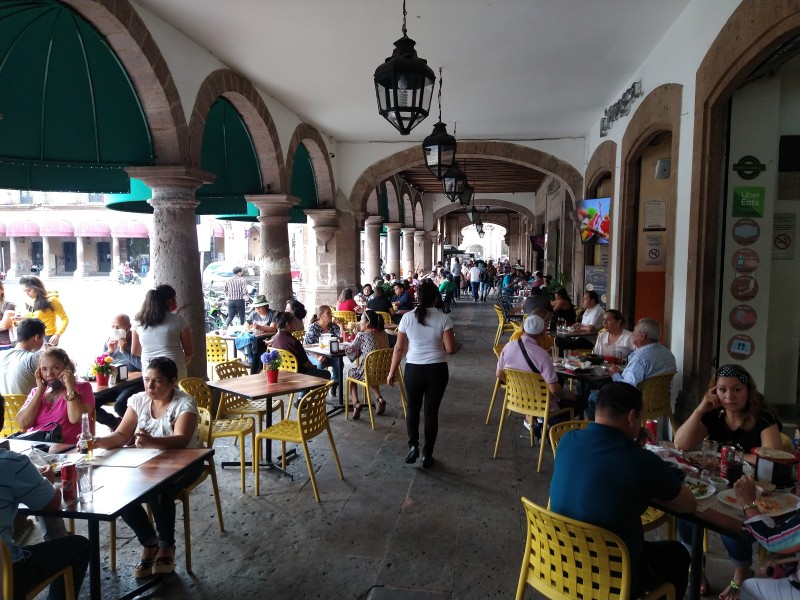 Se registra gran afluencia en centro histórico de Morelia