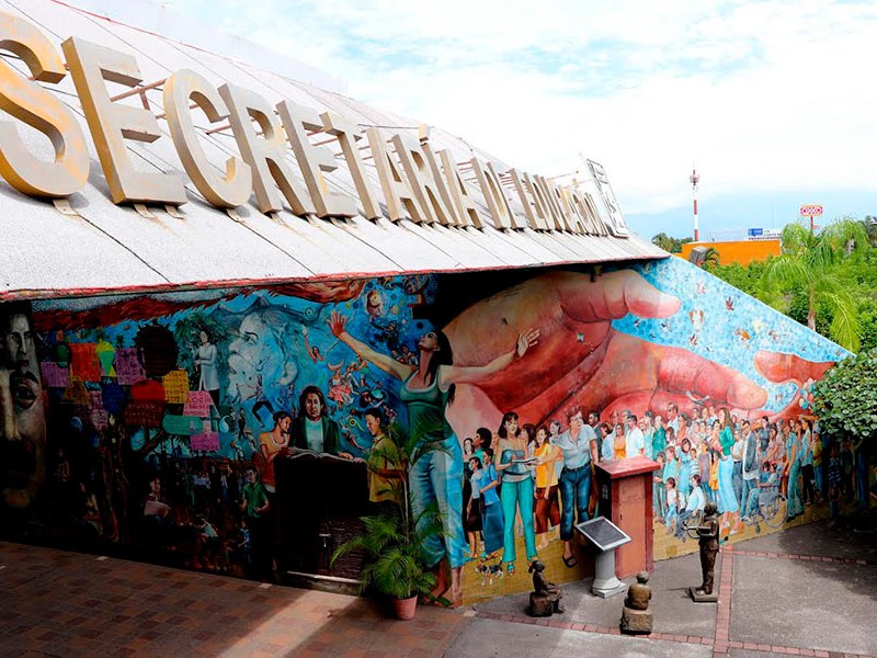 ¿Se ha avanzado en el tema de educación en Colima?